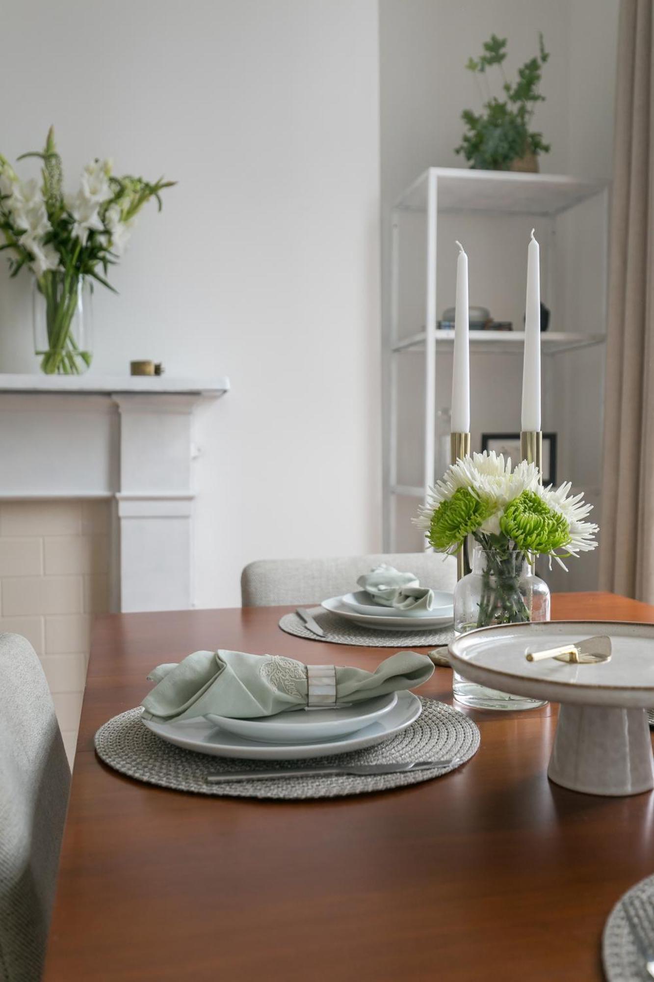 Light Filled Studio With View Of Regents Park Appartement Londen Buitenkant foto