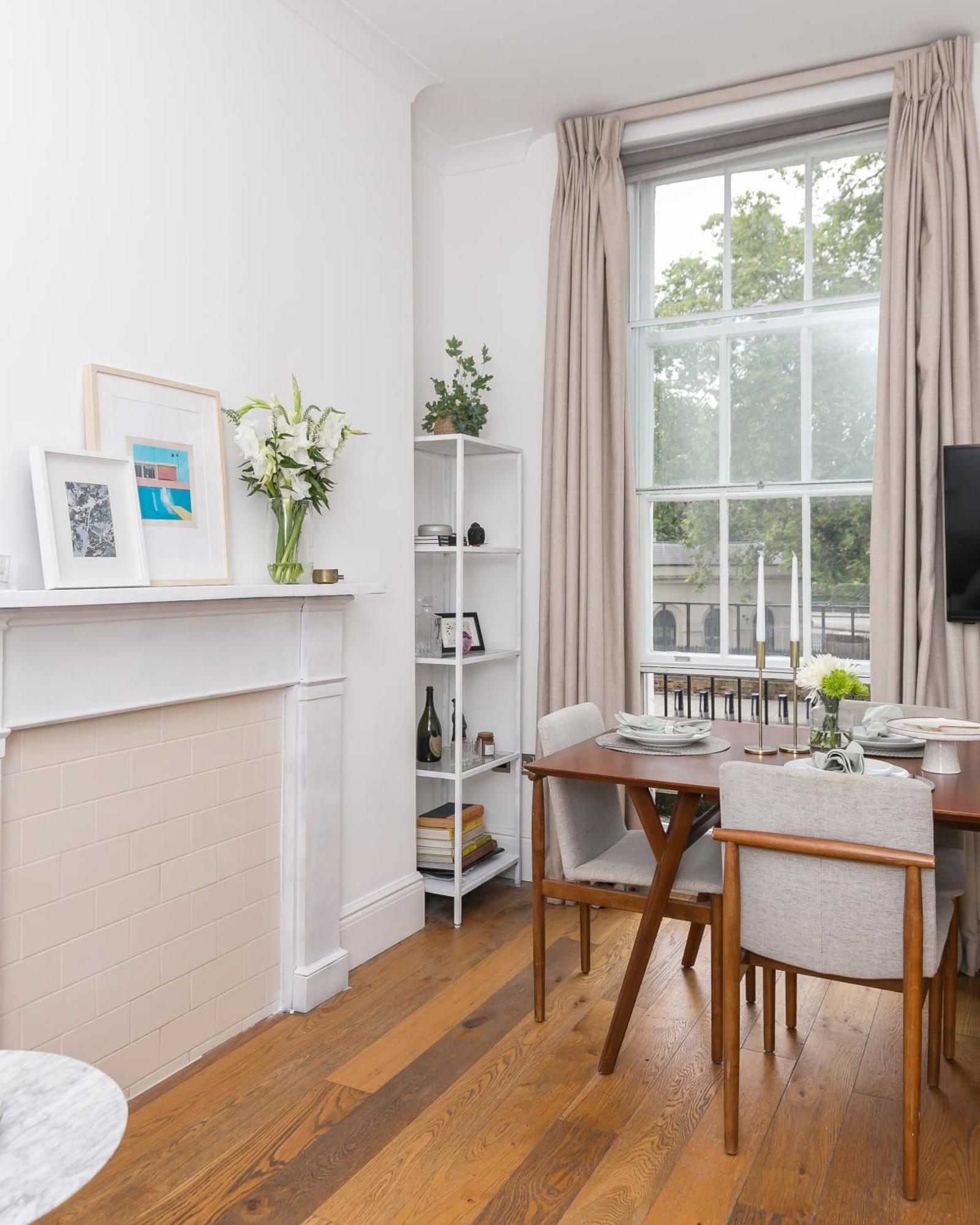 Light Filled Studio With View Of Regents Park Appartement Londen Buitenkant foto